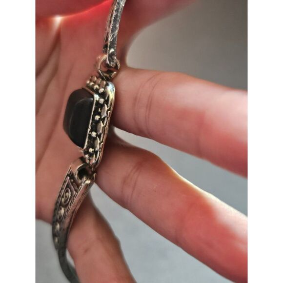 Silver tone black semiprecious stone bracelet - Picture 6 of 11